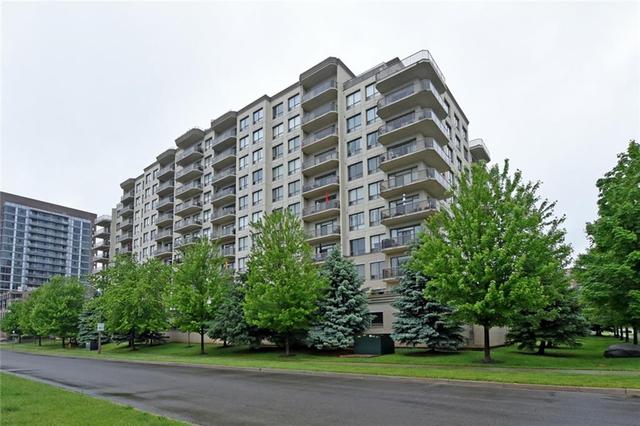 811 - 1998 Ironstone Drive, Condo with 2 bedrooms, 2 bathrooms and null parking in Burlington ON | Image 2