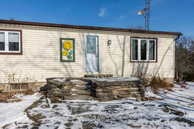 2082 11th Line West Line W, House detached with 2 bedrooms, 1 bathrooms and 7 parking in Trent Hills ON | Image 30