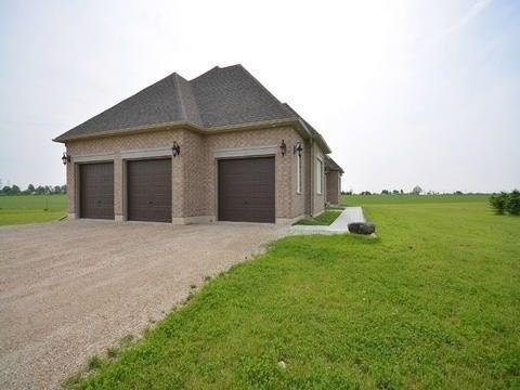 074039 24/25 Sideroad Sdrd, House detached with 3 bedrooms, 3 bathrooms and 20 parking in Grand Valley ON | Image 11