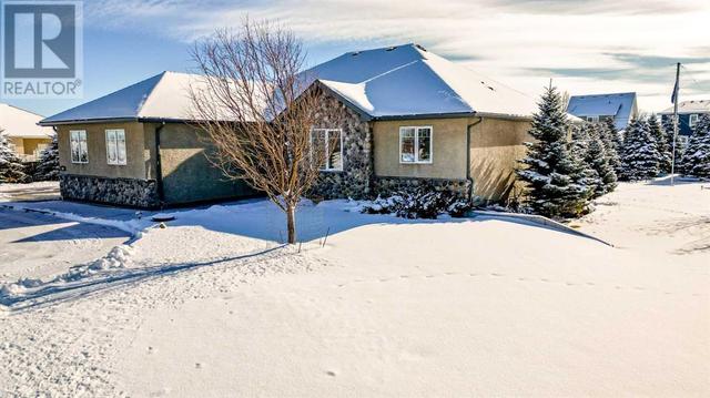 360 E 1 Avenue S, House detached with 5 bedrooms, 3 bathrooms and 8 parking in Magrath AB | Image 42