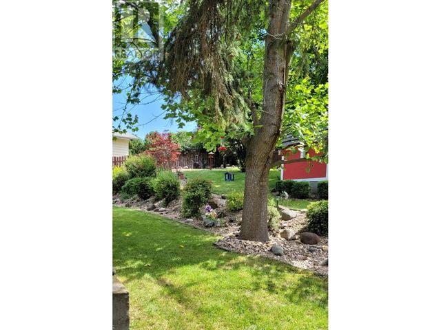 6548 Longacre Drive, House detached with 3 bedrooms, 2 bathrooms and 7 parking in Vernon BC | Image 54