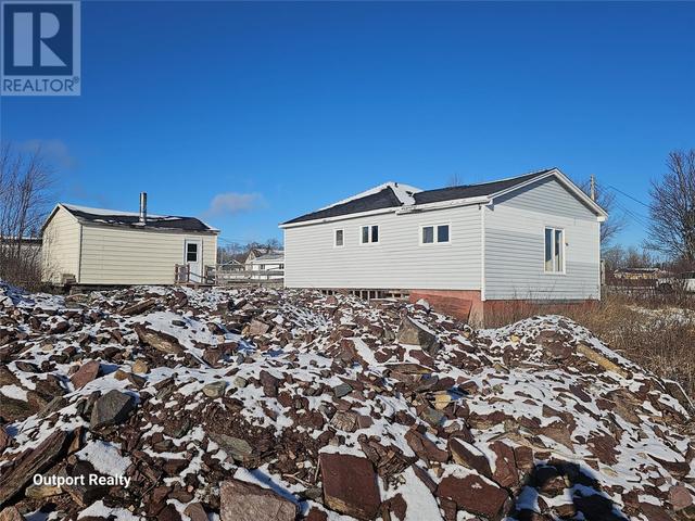 17 Kelly's Place, House detached with 2 bedrooms, 1 bathrooms and null parking in Glenwood NL | Image 6