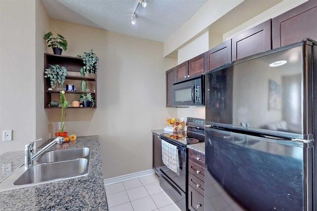 2312 - 3525 Kariya Dr, Condo with 1 bedrooms, 1 bathrooms and 1 parking in Mississauga ON | Image 4