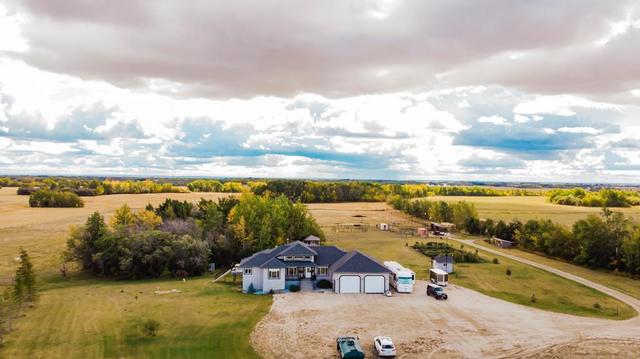 33039 Twp Rd 725, House detached with 5 bedrooms, 3 bathrooms and null parking in Grande Prairie County No. 1 AB | Image 2