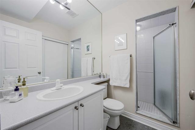 1 - 132 Strachan Ave, Townhouse with 3 bedrooms, 2 bathrooms and 1 parking in Toronto ON | Image 16