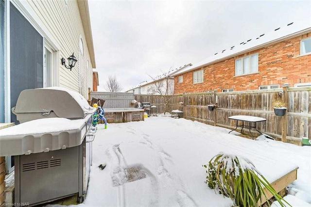 411 Wright Cres, House semidetached with 3 bedrooms, 4 bathrooms and 2 parking in Niagara on the Lake ON | Image 30