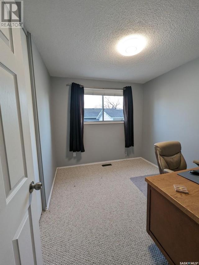 99 Elmview Road, House detached with 3 bedrooms, 2 bathrooms and null parking in Regina SK | Image 8