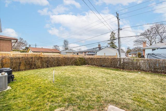 25 Taylor Rd, House detached with 3 bedrooms, 2 bathrooms and 3 parking in Ajax ON | Image 19