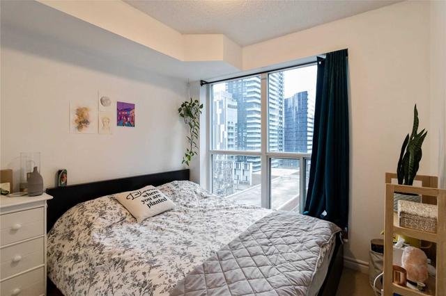 940 - 250 Wellington St W, Condo with 2 bedrooms, 2 bathrooms and 0 parking in Toronto ON | Image 11