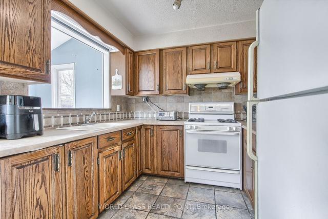 308 Preston Dr, House detached with 3 bedrooms, 3 bathrooms and 3 parking in Oshawa ON | Image 7