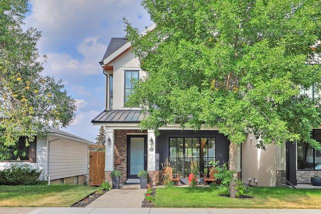 3014 13 Avenue Sw, House detached with 4 bedrooms, 3 bathrooms and 2 parking in Calgary AB | Image 1