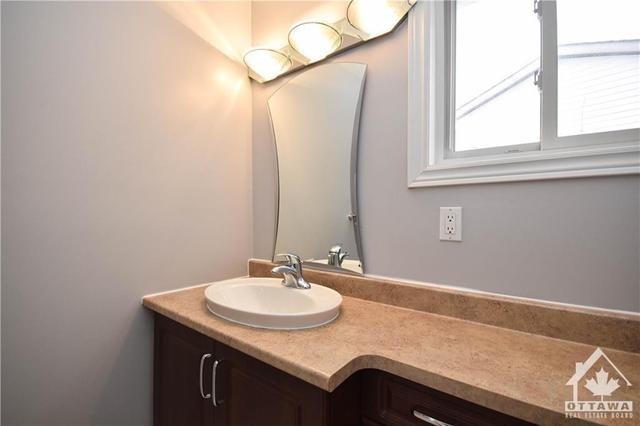 1883 Des Prairies Avenue, House detached with 3 bedrooms, 2 bathrooms and 2 parking in Ottawa ON | Image 17