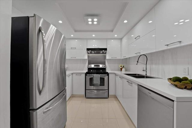 1501 - 5444 Yonge St, Condo with 2 bedrooms, 2 bathrooms and 2 parking in Toronto ON | Image 3
