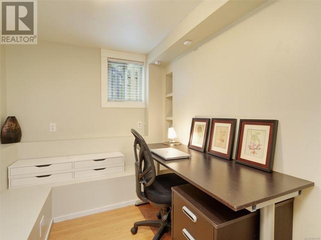 Office in lower level suite one | Image 41