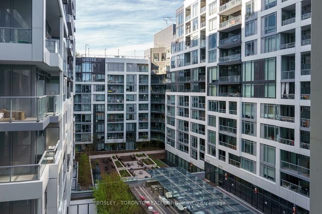 702w - 27 Bathurst St, Condo with 1 bedrooms, 1 bathrooms and 0 parking in Toronto ON | Image 9