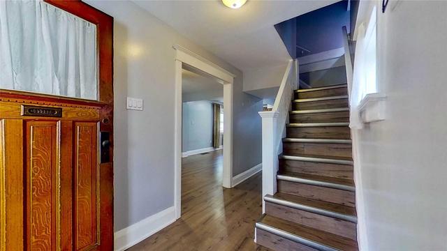 4 Lippincott St W, House detached with 4 bedrooms, 2 bathrooms and 2 parking in Toronto ON | Image 31