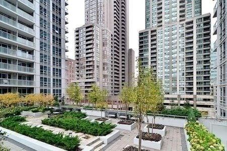 1614 - 763 Bay St, Condo with 0 bedrooms, 1 bathrooms and 0 parking in Toronto ON | Image 19