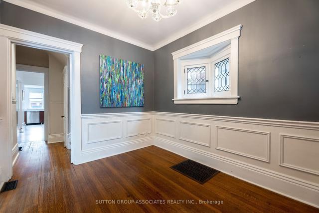 70 Beatrice St, House semidetached with 5 bedrooms, 4 bathrooms and 2 parking in Toronto ON | Image 23