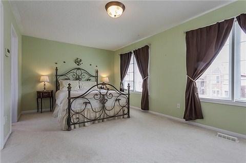 83 Aries Cres, House detached with 3 bedrooms, 3 bathrooms and 2 parking in Markham ON | Image 2