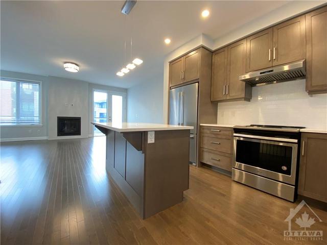 173 Boundstone Way, Townhouse with 4 bedrooms, 4 bathrooms and 2 parking in Ottawa ON | Image 12