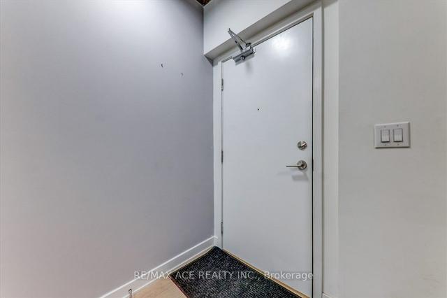 1208 - 210 Simcoe St, Condo with 1 bedrooms, 1 bathrooms and 0 parking in Toronto ON | Image 24