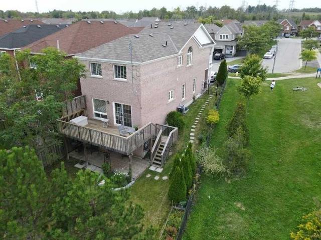 627 Sunbird Tr, House detached with 4 bedrooms, 4 bathrooms and 3 parking in Pickering ON | Image 15