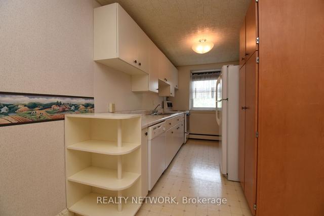 402 - 9 Grant Blvd, Condo with 2 bedrooms, 1 bathrooms and 1 parking in Hamilton ON | Image 10