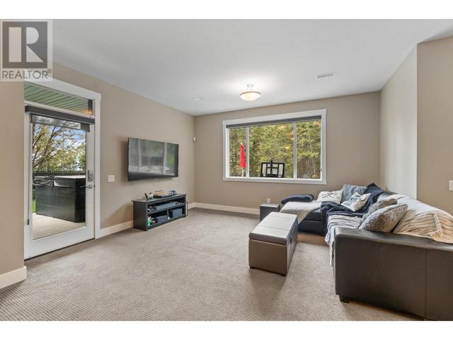 200 Lost Creek Court, House detached with 5 bedrooms, 3 bathrooms and 4 parking in Kelowna BC | Image 40