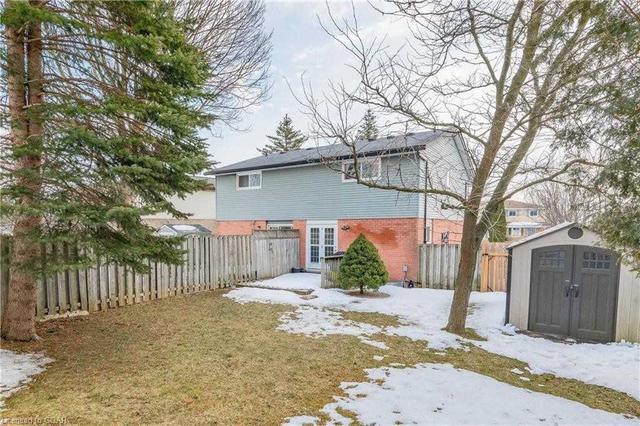 32 Leacock Ave, House semidetached with 3 bedrooms, 2 bathrooms and 5 parking in Guelph ON | Image 31