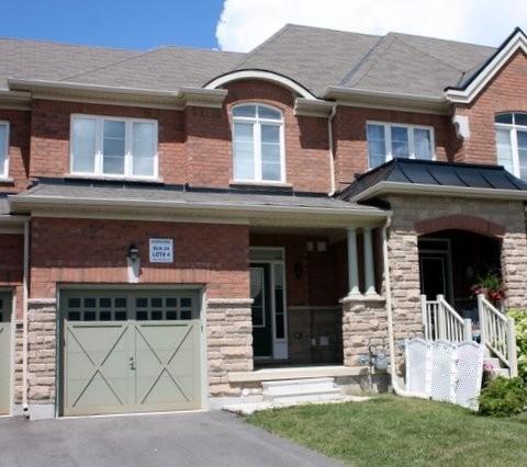 7 Mclaughlin Ave, House attached with 3 bedrooms, 3 bathrooms and 2 parking in Milton ON | Image 1