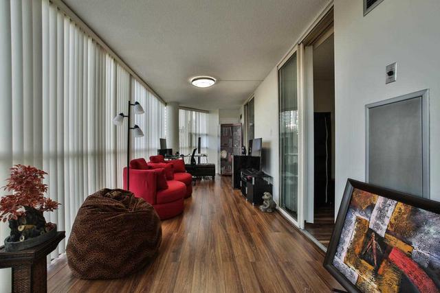 301 - 20 Baif Blvd, Condo with 3 bedrooms, 2 bathrooms and 1 parking in Richmond Hill ON | Image 5