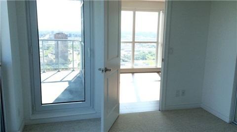 3202 - 50 Town Centre Crt, Condo with 2 bedrooms, 2 bathrooms and 1 parking in Toronto ON | Image 11