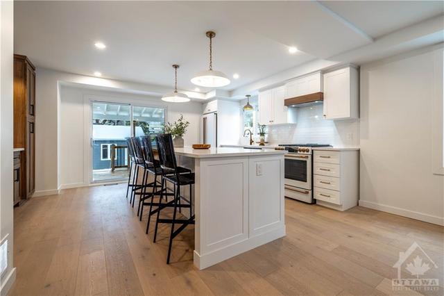145 Caroline Avenue, House detached with 3 bedrooms, 3 bathrooms and 3 parking in Ottawa ON | Image 8