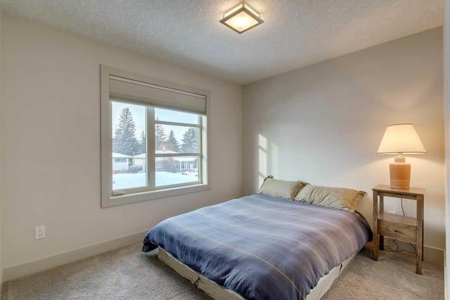 929 41 Street Sw, House detached with 4 bedrooms, 3 bathrooms and 2 parking in Calgary AB | Image 24