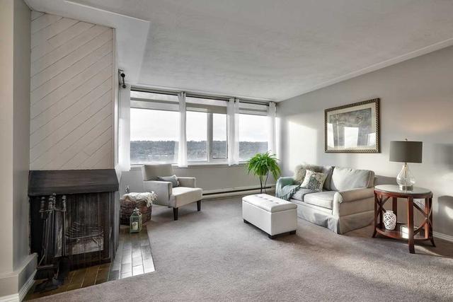 1006 - 30 Harrisford St, Condo with 2 bedrooms, 2 bathrooms and 1 parking in Hamilton ON | Image 2