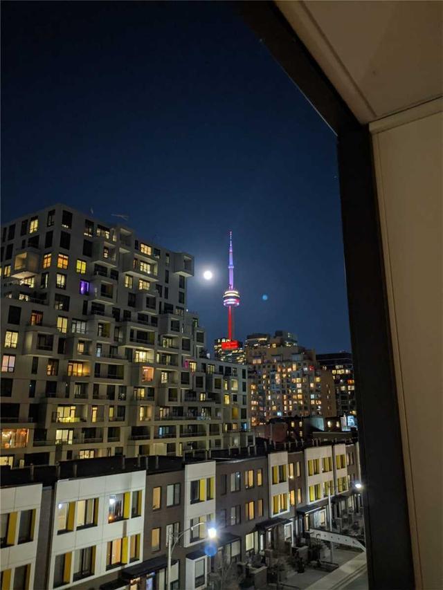 406 - 80 Vanauley St, Condo with 2 bedrooms, 2 bathrooms and 1 parking in Toronto ON | Image 1