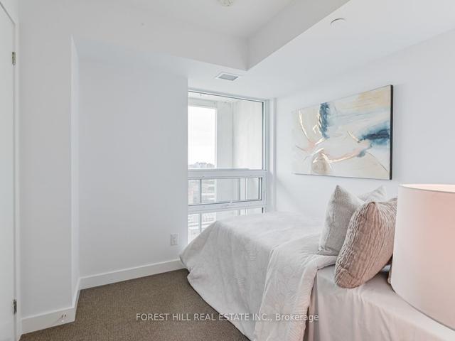 1316 - 120 Varna Dr, Condo with 2 bedrooms, 2 bathrooms and 1 parking in Toronto ON | Image 8
