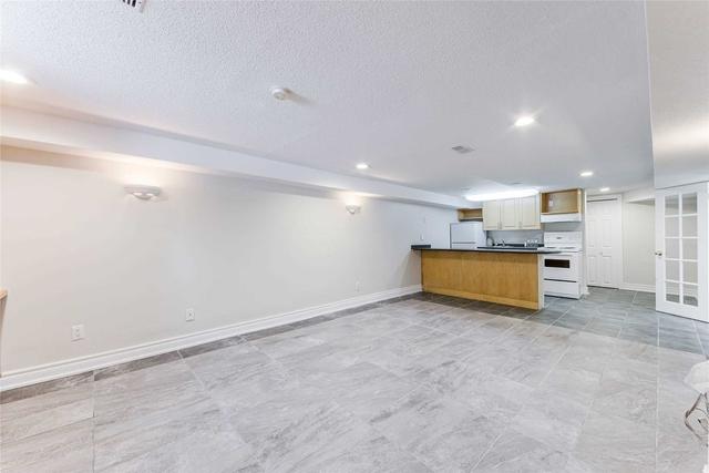 bsmnt - 18 Poplar Dr, House detached with 2 bedrooms, 1 bathrooms and 4 parking in Richmond Hill ON | Image 11