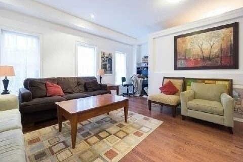 10038 Keele St, House attached with 3 bedrooms, 3 bathrooms and 4 parking in Vaughan ON | Image 6