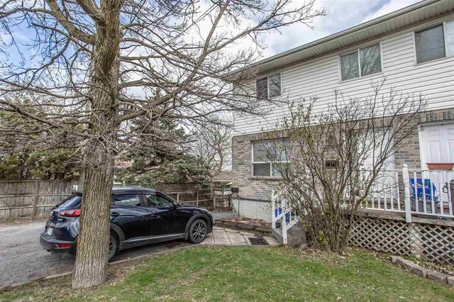 1069 Montreal Street, House semidetached with 3 bedrooms, 2 bathrooms and 4 parking in Kingston ON | Image 1