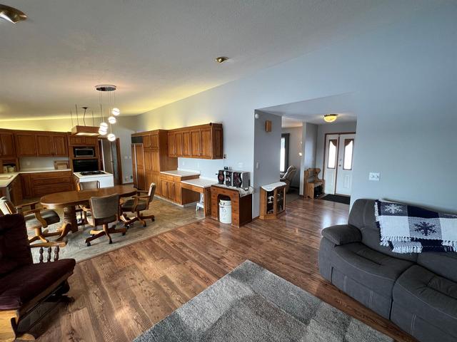 53118 Range Road 224a, House detached with 4 bedrooms, 3 bathrooms and 15 parking in Yellowhead County AB | Image 5