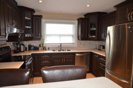 80 Crosland Dr, House detached with 3 bedrooms, 2 bathrooms and 4 parking in Toronto ON | Image 2