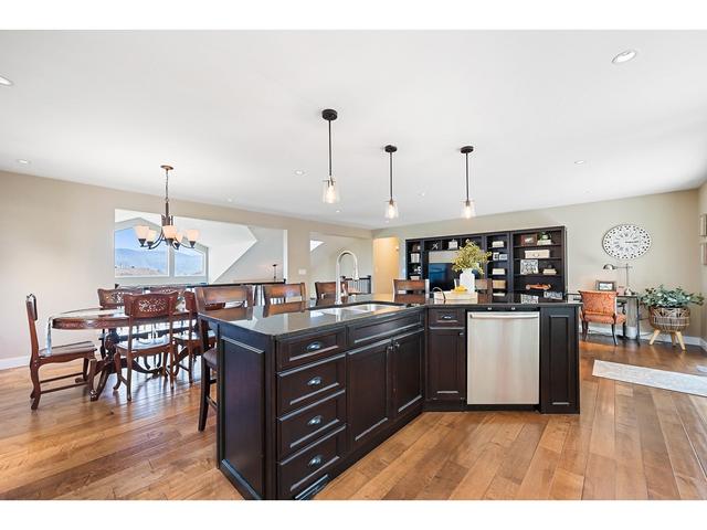36071 Southridge Place, House detached with 4 bedrooms, 3 bathrooms and 6 parking in Abbotsford BC | Image 7