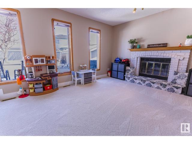 3244 36b Av Nw, House detached with 5 bedrooms, 3 bathrooms and null parking in Edmonton AB | Image 18