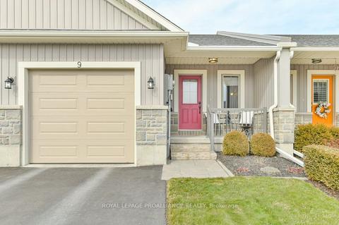 9 Chinook St, House attached with 1 bedrooms, 3 bathrooms and 3 parking in Belleville ON | Card Image