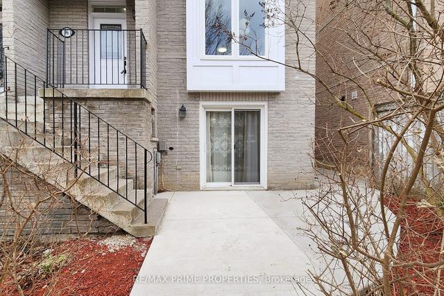 96 Sunway Sq, House attached with 3 bedrooms, 3 bathrooms and 3 parking in Markham ON | Image 23
