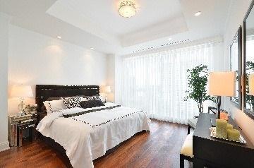 1001 - 206 Bloor St St W, Condo with 2 bedrooms, 2 bathrooms and 1 parking in Toronto ON | Image 4