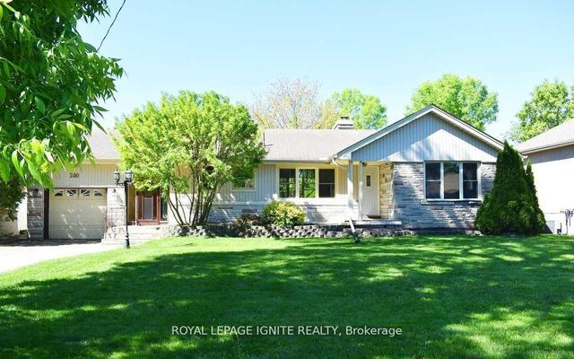 260 Felan Ave, House detached with 3 bedrooms, 2 bathrooms and 5 parking in Oakville ON | Image 1