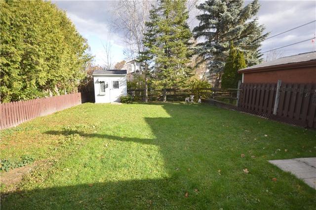 39 Bonnechere Street, Home with 2 bedrooms, 2 bathrooms and 3 parking in Renfrew ON | Image 15