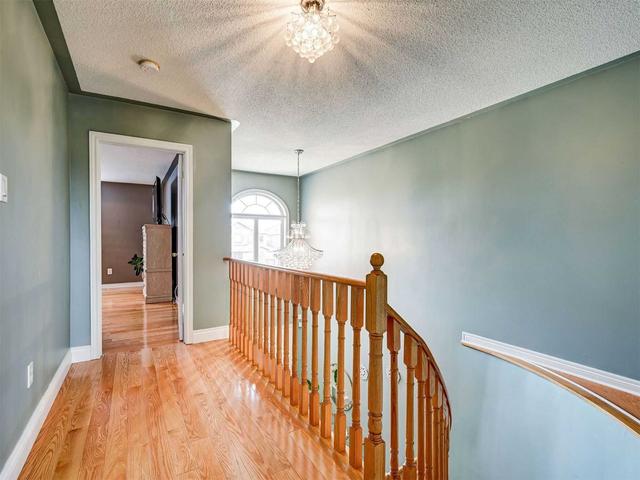 943 Preston Manor Dr, House detached with 3 bedrooms, 4 bathrooms and 4 parking in Mississauga ON | Image 9